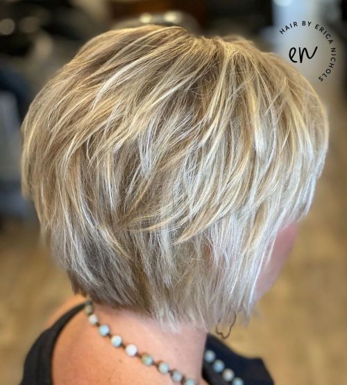 Feathered Jaw-Length Bob For Fine Hair